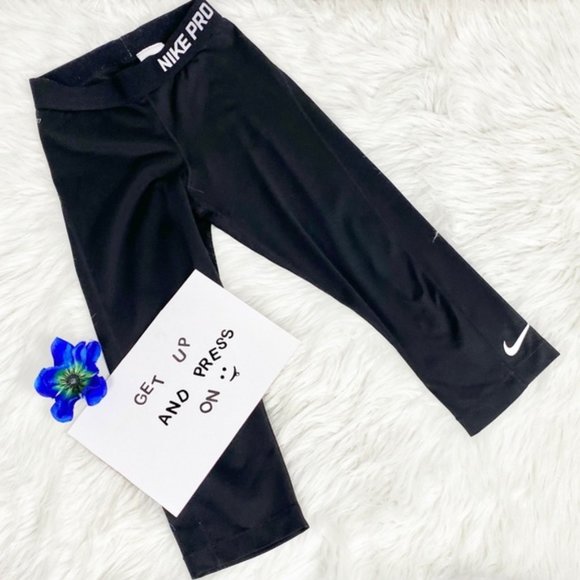 Nike Pants - Nike Pro Dri Fit Compression Crop Capris Small